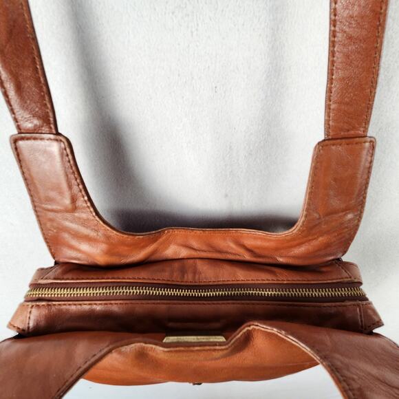 Botkier Vintage Trigger Satchel Shoulder Handbag Brown  Leather - Rare 💎💼👜 - Picture 9 of 16